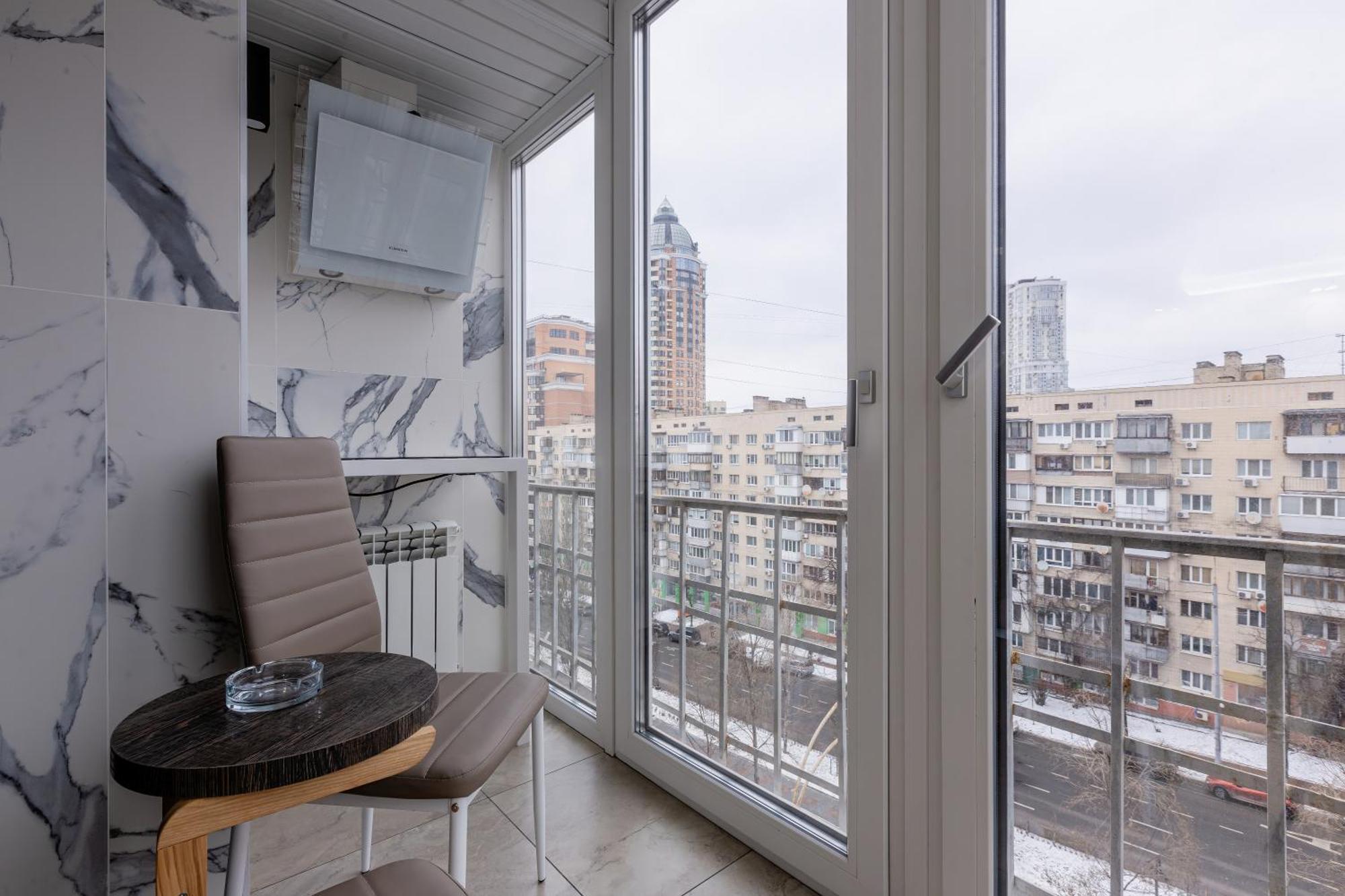 Hammam , Big Jacuzzi ,sauna , 2 Bedroom , Khrechatik Kyiv