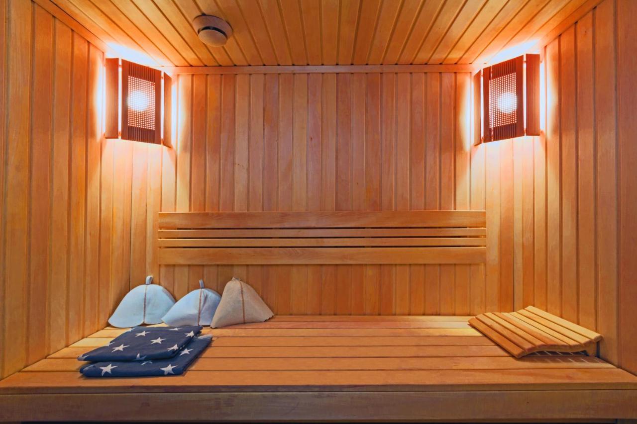 Apartment Hammam , Big Jacuzzi ,sauna , 2 Bedroom , Khrechatik Kyiv