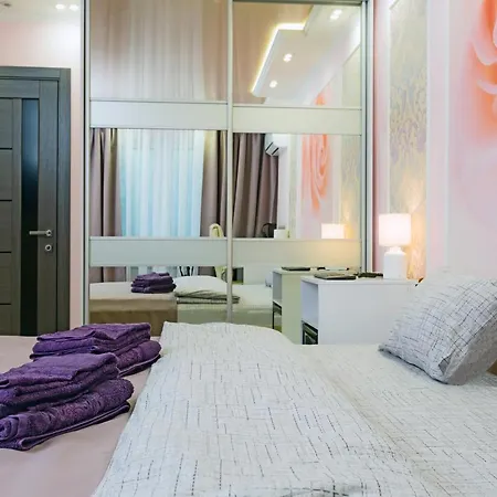 Hammam , Big Jacuzzi ,Sauna , 2 Bedroom , Khrechatik Kyiv Exterior photo
